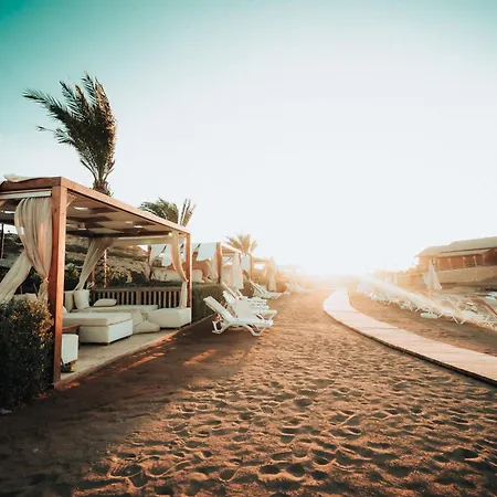 Panoramic View 250m To Sea Pool *