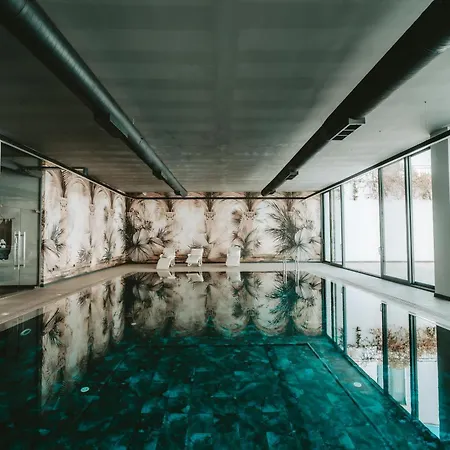 Panoramic Sea & Mountain View Penthouse With Private Rooftop, Pools & * Akanthou
