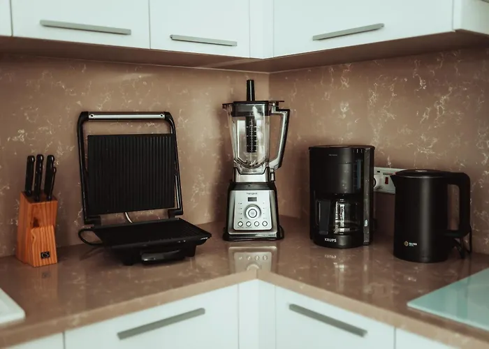 Panoramic View 250m To Sea Pool アパート Akanthou