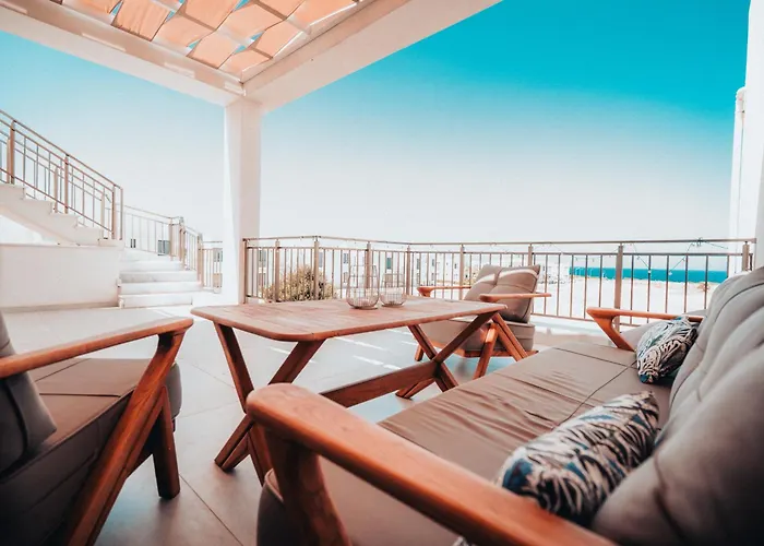 Panoramic View 250m To Sea Pool アパート Akanthou