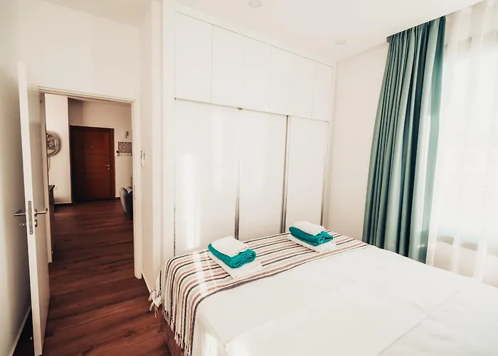 Panoramic View 250m To Sea Pool アパート